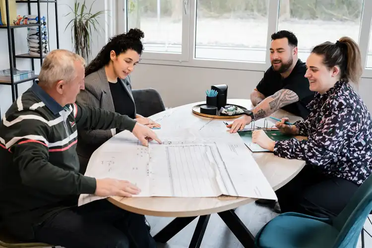 Overleg team Waterfly over producten op maat.